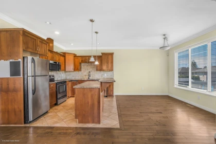 Primary Bedroom Photo of 9487 Coote Street, Chilliwack, BC