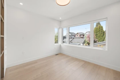 Office / Den Photo of 2 625 E 24th Avenue, Vancouver, BC