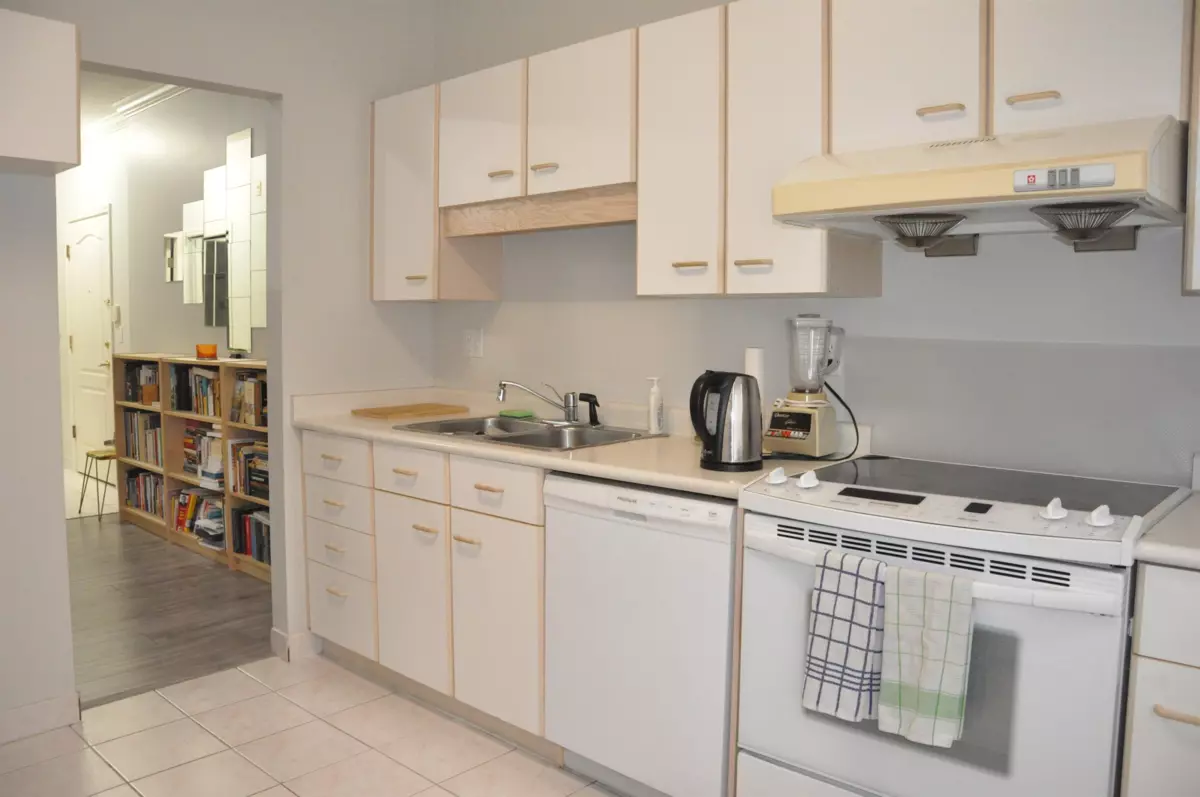 Family Room Photo of 209 6688 Burlington Avenue, Burnaby, BC