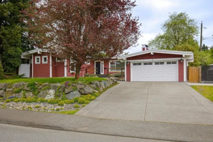 Front Yard Photo of 2662 Sheffield Way, Abbotsford, BC