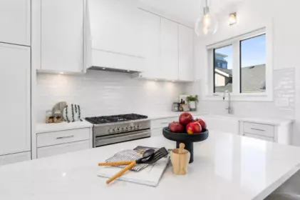 Kitchen Island Photo of 531 W 61st Avenue, Vancouver, BC