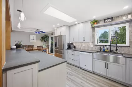 944 Tollcross Road, North Vancouver, BC, North Vancouver — Single Family Residence for sale