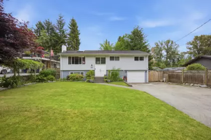 944 Tollcross Road, North Vancouver, BC, North Vancouver — Single Family Residence for sale