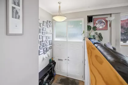 Mudroom Photo of 944 Tollcross Road, North Vancouver, BC