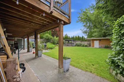 Outdoor Kitchen Photo of 944 Tollcross Road, North Vancouver, BC