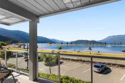 215 328 Esplanade Avenue, Harrison Hot Springs, BC, Harrison Hot Springs — Apartment/Condo for sale