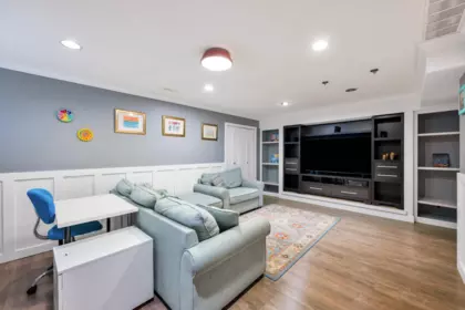 Entry Foyer Photo of 6185 167a Street, Surrey, BC