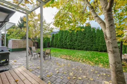Swimming Pool Photo of 6185 167a Street, Surrey, BC