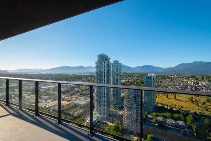 Kitchen Photo of 3807 4168 Lougheed Highway, Burnaby, BC