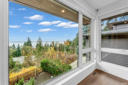 Powder Room Photo of 3018 Burfield Place, West Vancouver, BC