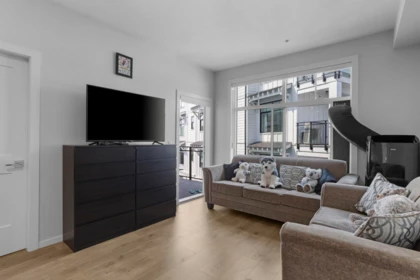 Kitchen Photo of 307 3315 148 Street, Surrey, BC