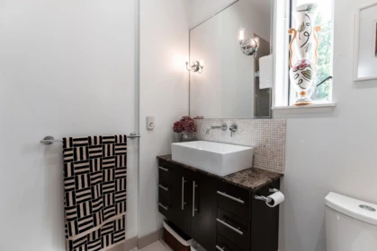 Guest Bathroom Photo of 304 2108 W 12th Avenue, Vancouver, BC