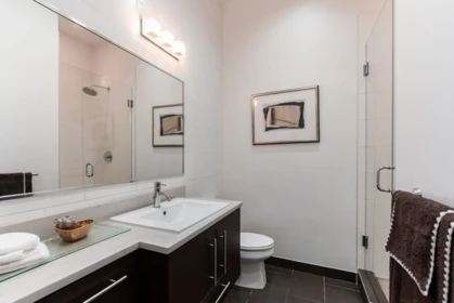 Hallway Photo of 304 2108 W 12th Avenue, Vancouver, BC