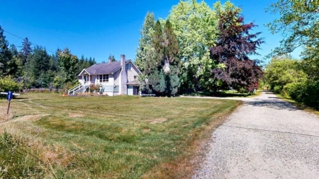 6104 Mason Road, Sechelt, BC, Sechelt — Single Family Residence for sale