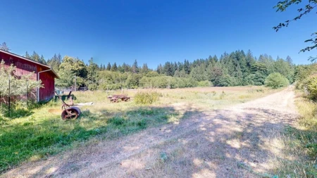 Outdoor Kitchen Photo of 6104 Mason Road, Sechelt, BC