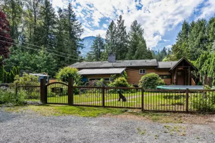 Breakfast Nook Photo of 50954 O'byrne Road, Chilliwack, BC