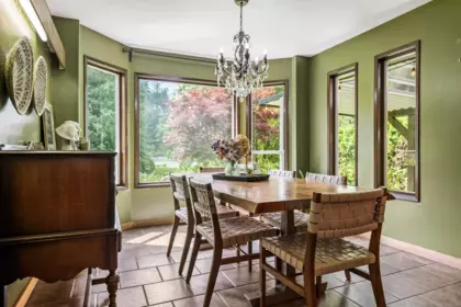 Kitchen Island Photo of 50954 O'byrne Road, Chilliwack, BC
