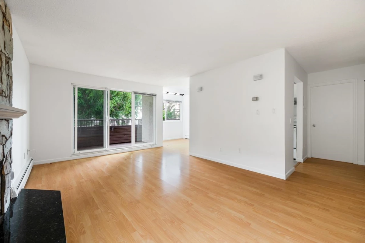 Dining Area Photo of 210 1420 E 8th Avenue, Vancouver, BC