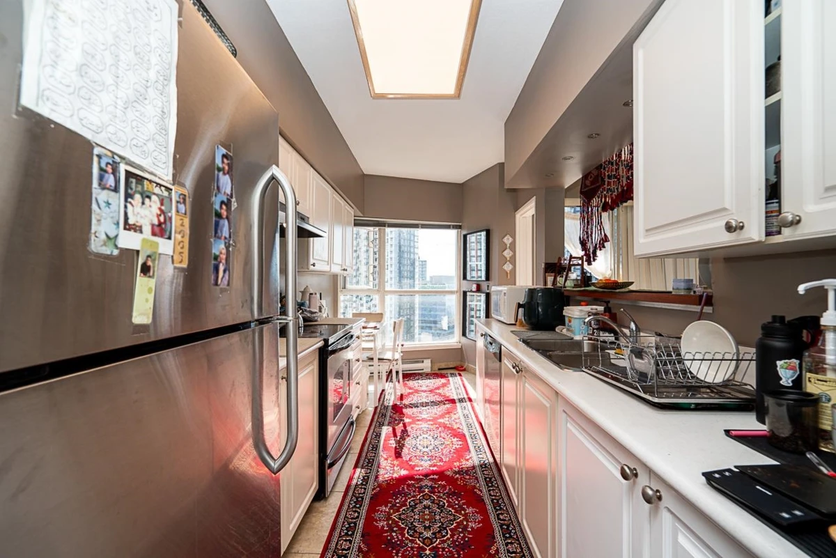 Dining Area Photo of 1508 9830 Whalley Boulevard, Surrey, BC
