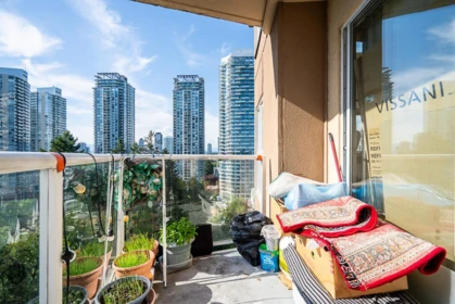 Loft / Bonus Room Photo of 1508 9830 Whalley Boulevard, Surrey, BC