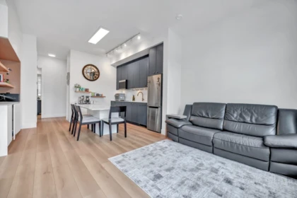 Kitchen Island Photo of 404 718 Edgar Avenue, Coquitlam, BC