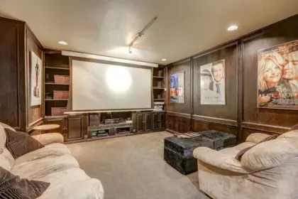 Hot Tub / Spa Photo of 16382 77 Avenue, Surrey, BC