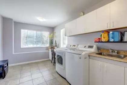 Powder Room Photo of 16382 77 Avenue, Surrey, BC