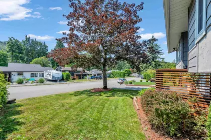 Outdoor Deck Photo of 35365 Selkirk Avenue, Abbotsford, BC