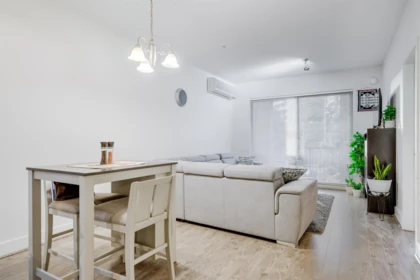214 6688 120 Street, Surrey, BC, Surrey — Apartment/Condo for sale