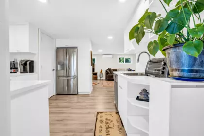 Mudroom Photo of 300 W Balmoral Road, North Vancouver, BC