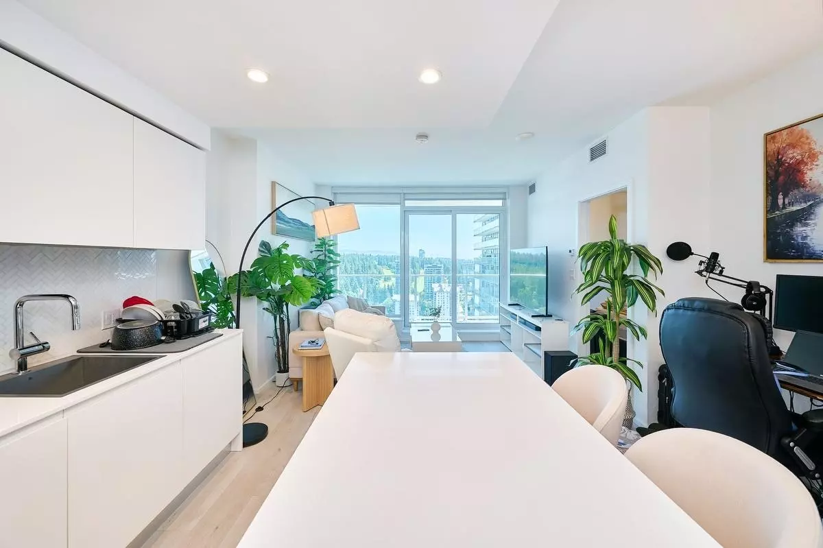 Dining Area Photo of 3302 3833 Evergreen Place, Burnaby, BC