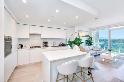 3302 3833 Evergreen Place, Burnaby, BC, Burnaby — Apartment/Condo for sale