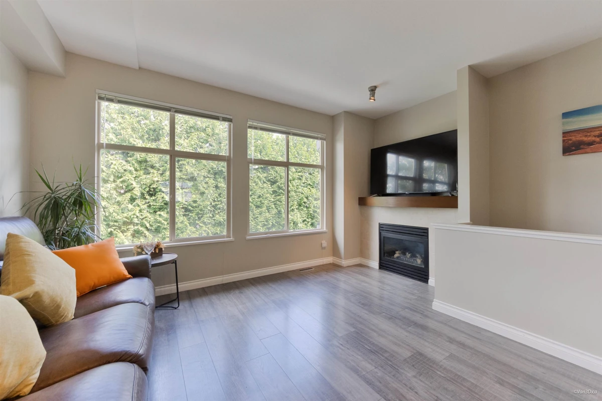 Dining Area Photo of 38 21661 88 Avenue, Langley, BC