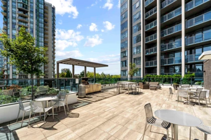 605 10448 University Drive, Surrey, BC, Surrey — Apartment/Condo for sale