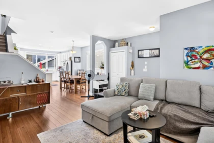 Primary Bedroom Photo of 24348 102a Avenue, Maple Ridge, BC