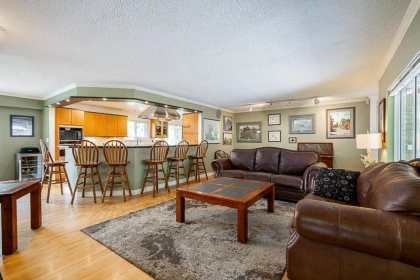 13937 35a Avenue, Surrey, BC, Surrey — Single Family Residence for sale