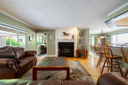 13937 35a Avenue, Surrey, BC, Surrey — Single Family Residence for sale