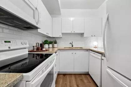 Breakfast Nook Photo of 304 1928 Nelson Street, Vancouver, BC