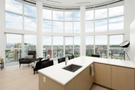 2817 89 Nelson Street, Vancouver, BC