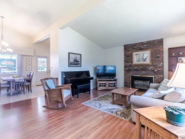 Kitchen Photo of 755 Egmont Avenue, Coquitlam, BC