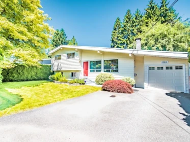 755 Egmont Avenue, Coquitlam, BC, Coquitlam — Single Family Residence for sale