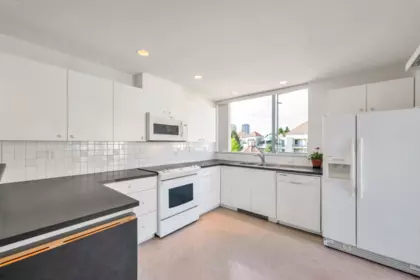 402 1765 Martin Drive, Surrey, BC, Surrey — Apartment/Condo for sale