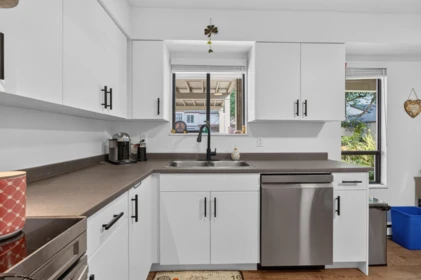 Kitchen Photo of 46 32310 Mouat Drive, Abbotsford, BC