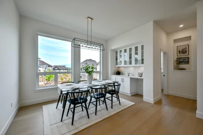 Kitchen Island Photo of 10070 178 Street, Surrey, BC