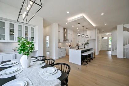 Kitchen Photo of 10070 178 Street, Surrey, BC