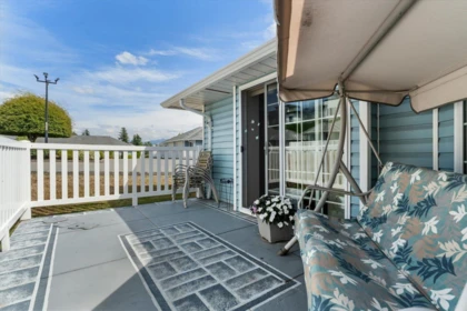 Backyard Photo of 118 1450 Mccallum Road, Abbotsford, BC