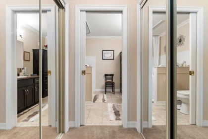 Guest Bathroom Photo of 118 1450 Mccallum Road, Abbotsford, BC
