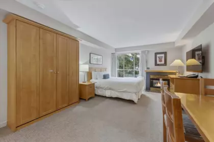 424 4295 Blackcomb Way, Whistler, BC, Whistler — Apartment/Condo for sale