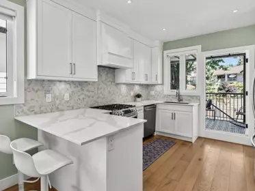 Breakfast Nook Photo of 1324 W 15th Street, North Vancouver, BC