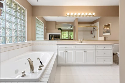 Mudroom Photo of 1437 Lambert Way, Coquitlam, BC